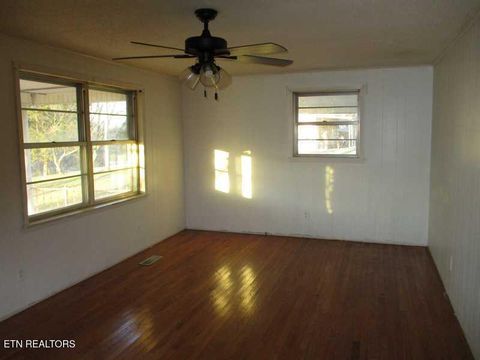 Tiny photo for 639 Southard St, Tellico Plains, TN 37385 (MLS # 1325698)