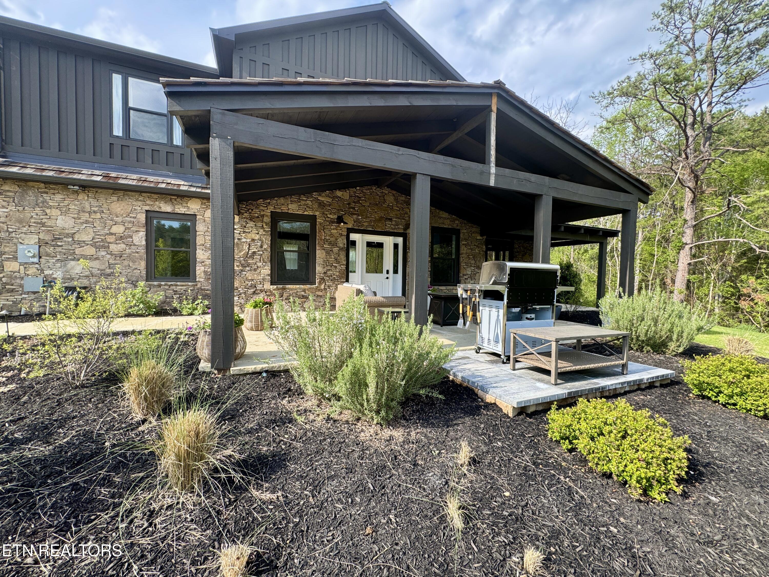 1843 Goose Gap Rd
