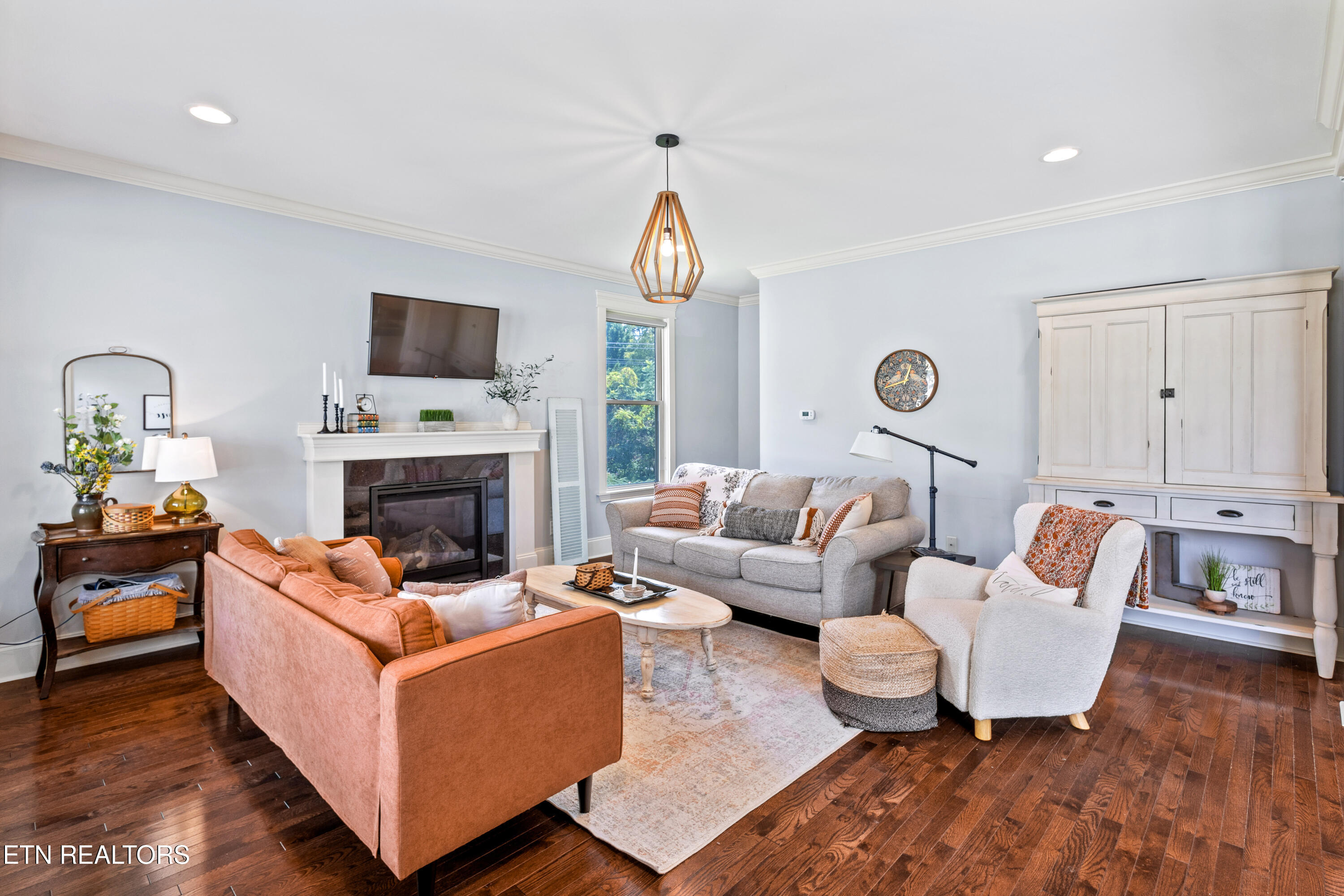 2130 Leah Lane