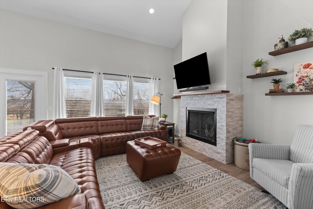 Photo of 1325 Doyal Drive, Morristown, TN 37814 (MLS # 1333119)