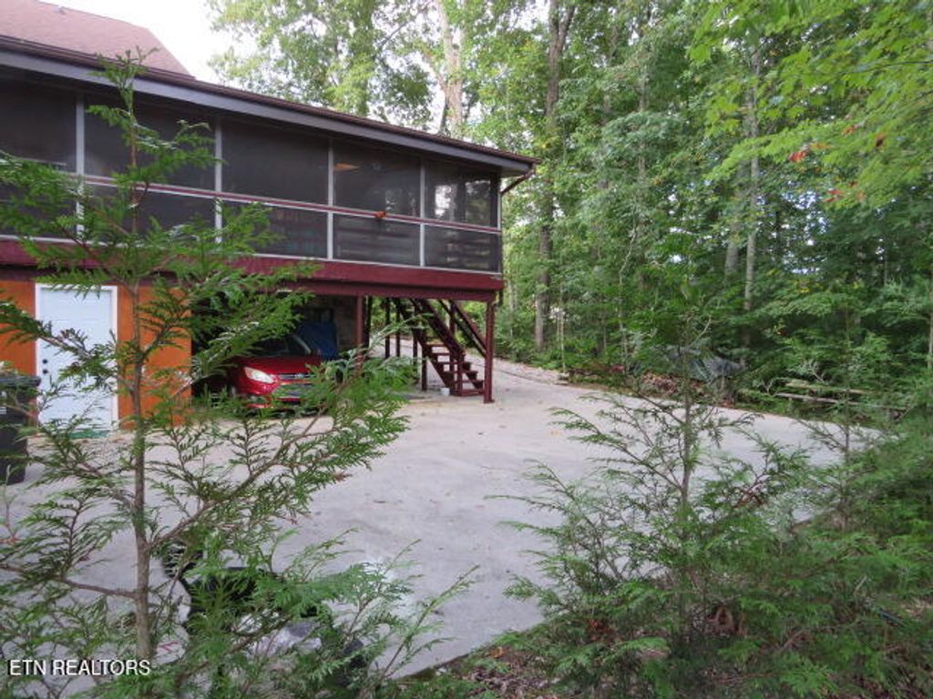 Photo of 152 Kawga Way, Loudon, TN 37774 (MLS # 1313781)