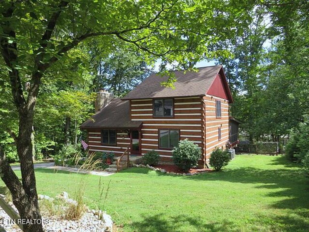 Photo of 152 Kawga Way, Loudon, TN 37774 (MLS # 1313781)