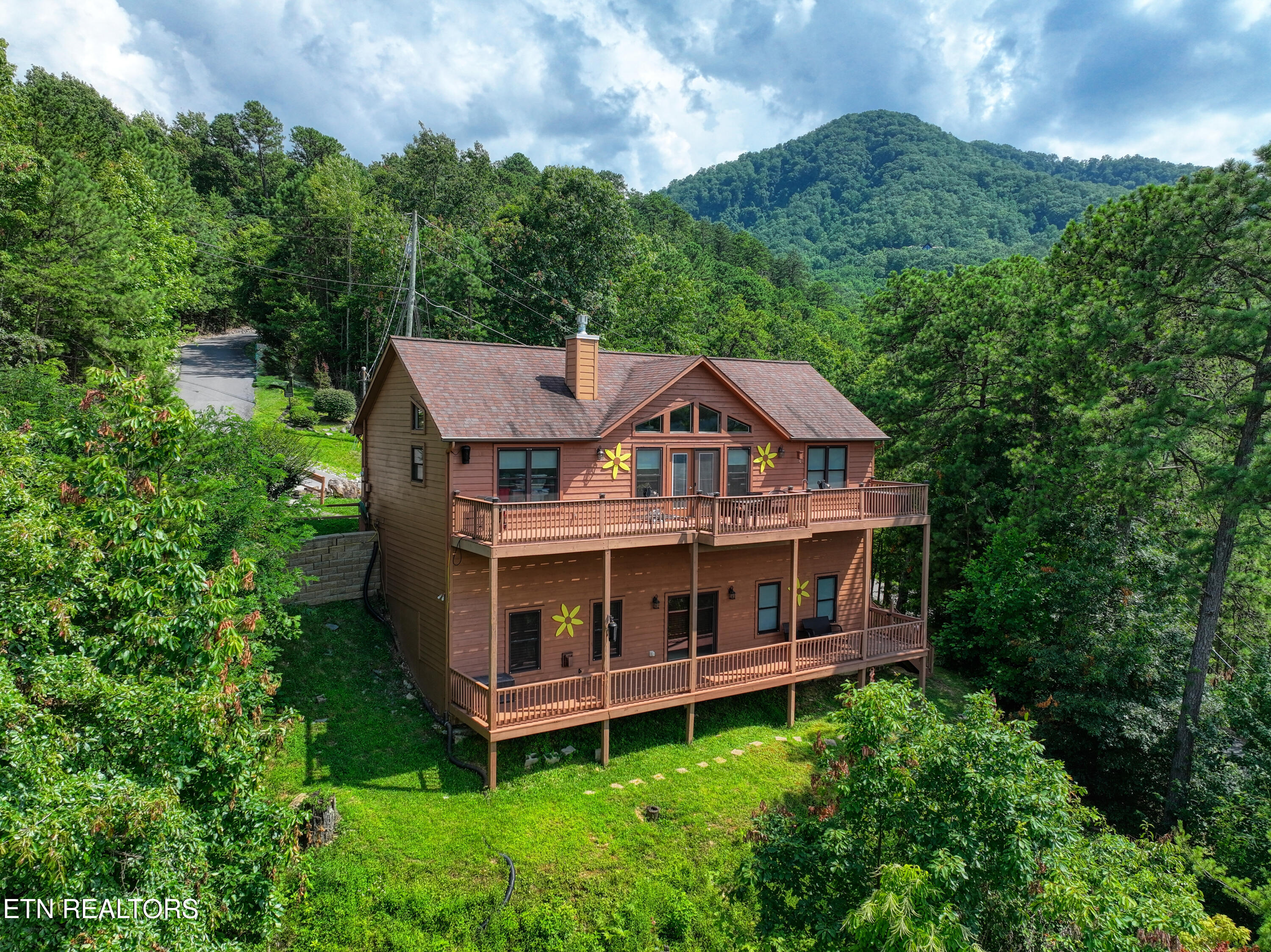 4109 Ole Smoky Way