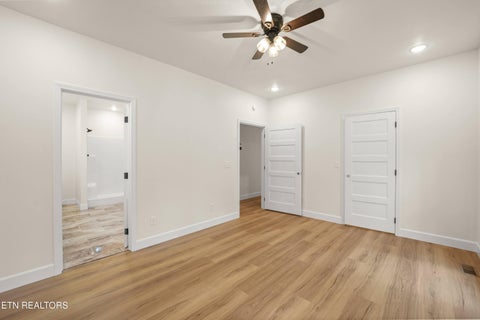 Tiny photo for 142 Creekview Court, Jamestown, TN 38556 (MLS # 1356231)