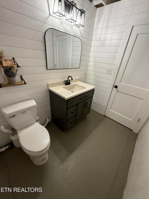 Tiny photo for 925 Medaris St, Clinton, TN 37716 (MLS # 1345993)