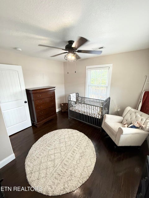 Tiny photo for 925 Medaris St, Clinton, TN 37716 (MLS # 1345993)