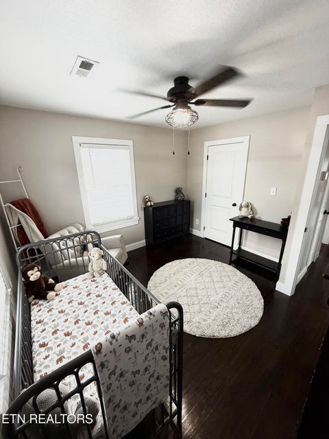 Tiny photo for 925 Medaris St, Clinton, TN 37716 (MLS # 1345993)