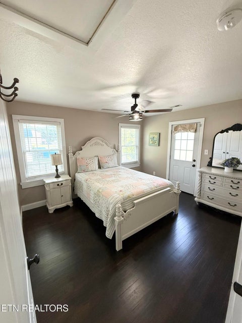 Tiny photo for 925 Medaris St, Clinton, TN 37716 (MLS # 1345993)