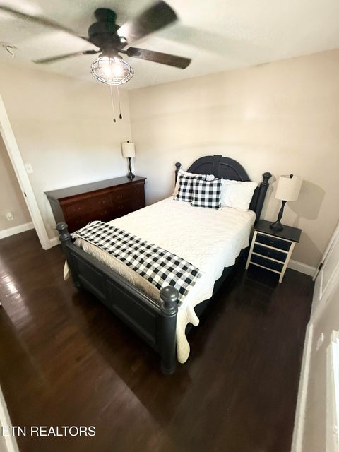 Tiny photo for 925 Medaris St, Clinton, TN 37716 (MLS # 1345993)