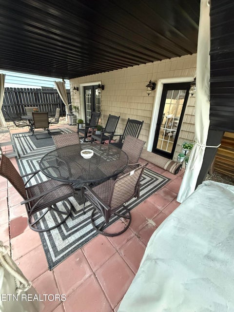 Tiny photo for 925 Medaris St, Clinton, TN 37716 (MLS # 1345993)