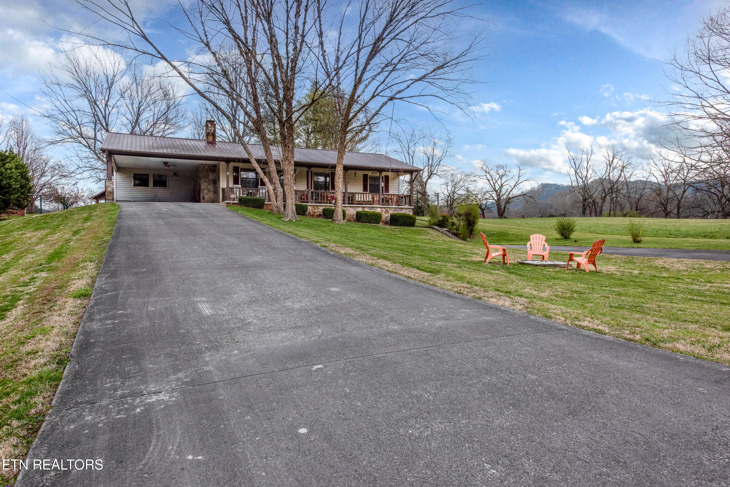 311 E Chestnut Hill Rd