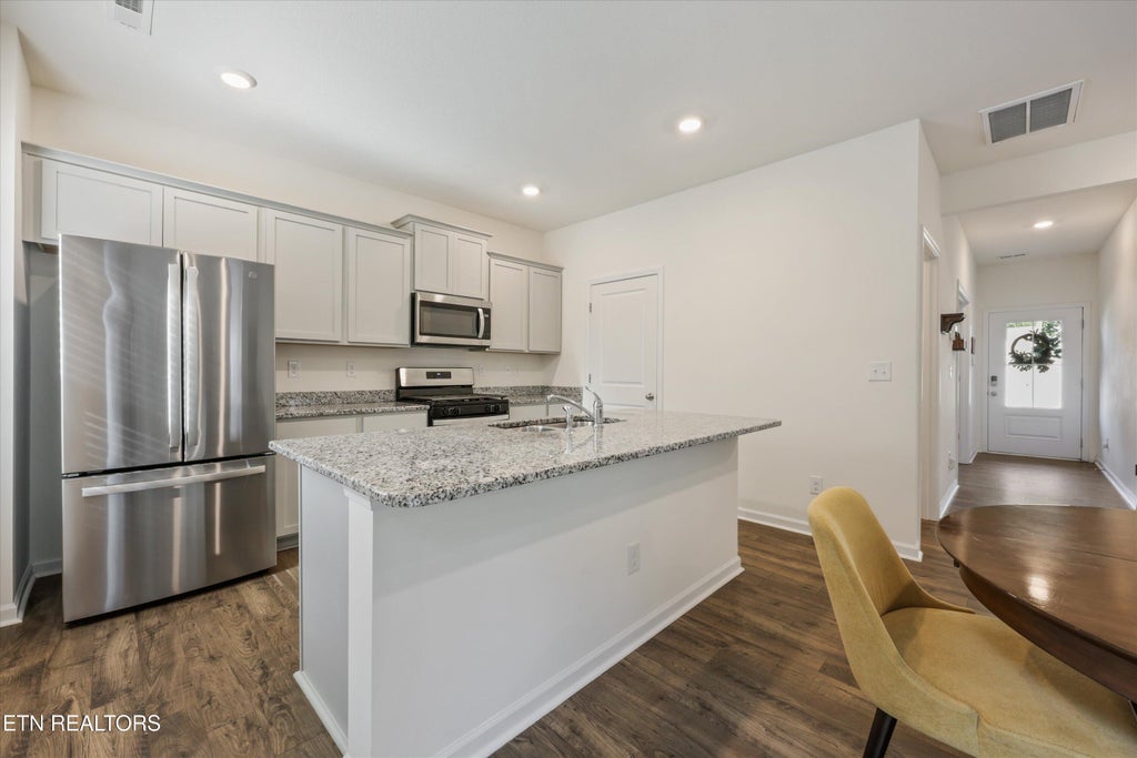 Photo of 7104 Dusty Rose Lane, Knoxville, TN 37921 (MLS # 1354082)