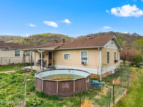 Tiny photo for 555 Poplar Ave, Jellico, TN 37762 (MLS # 1335454)