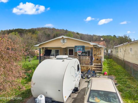 Tiny photo for 555 Poplar Ave, Jellico, TN 37762 (MLS # 1335454)