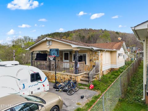 Tiny photo for 555 Poplar Ave, Jellico, TN 37762 (MLS # 1335454)