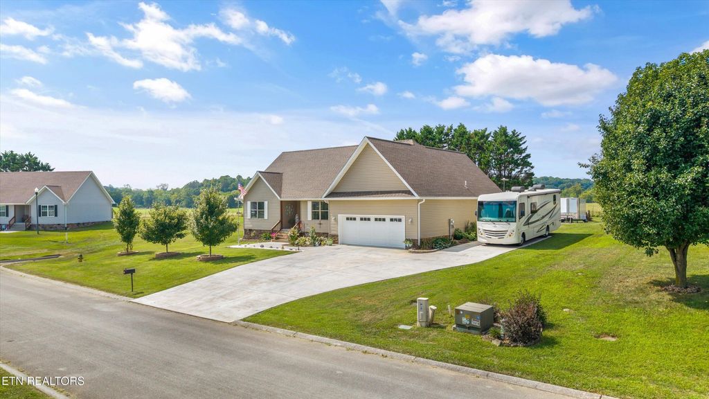 Photo of 155 Wind Chase Way, Madisonville, TN 37354 (MLS # 1314377)