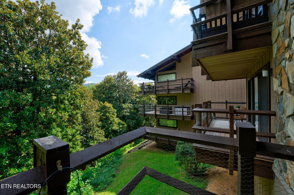 Photo of 1081 Cove Rd #613, Sevierville, TN 37876 (MLS # 1316980)