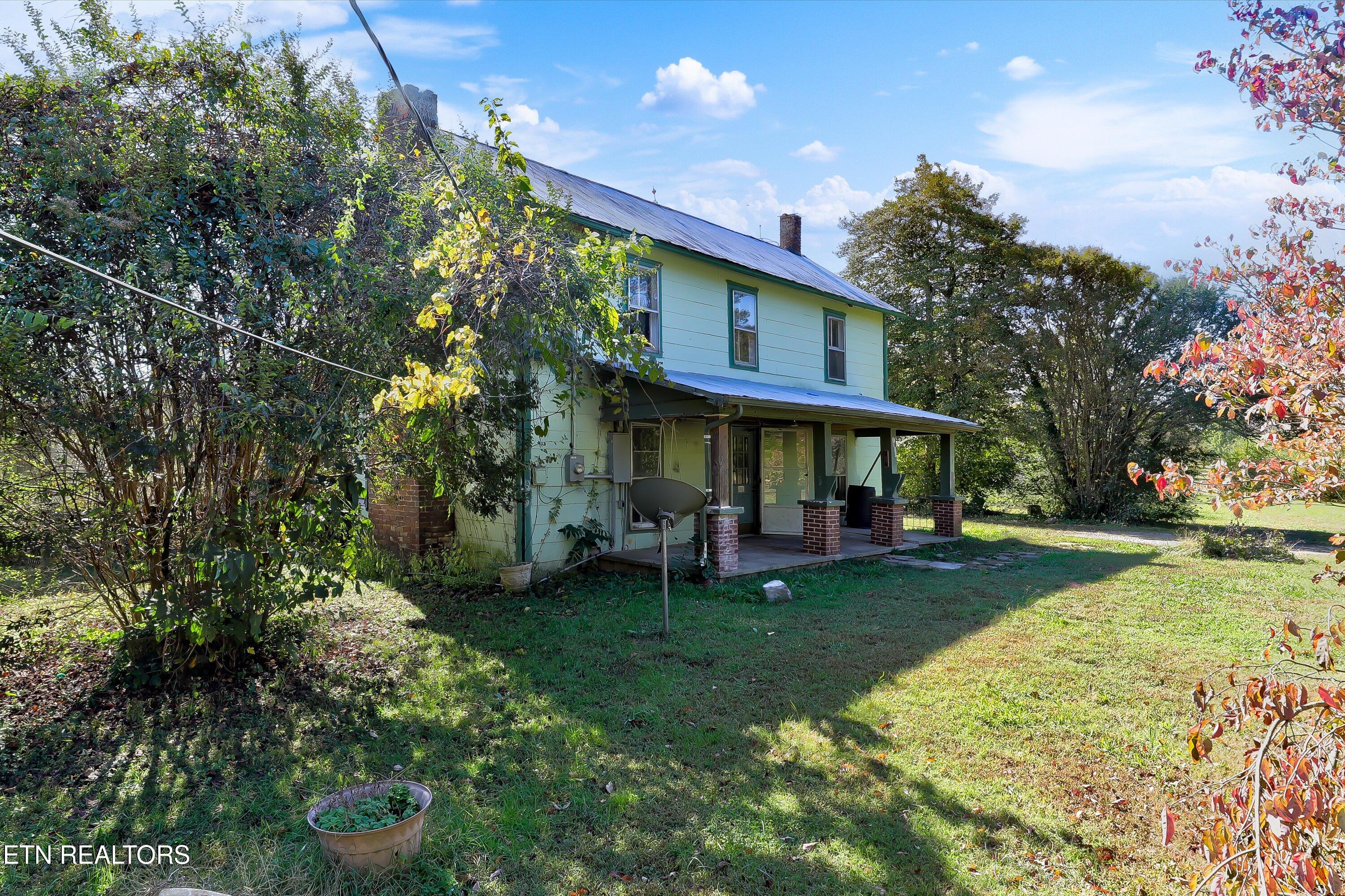 1816 E Brown School Rd