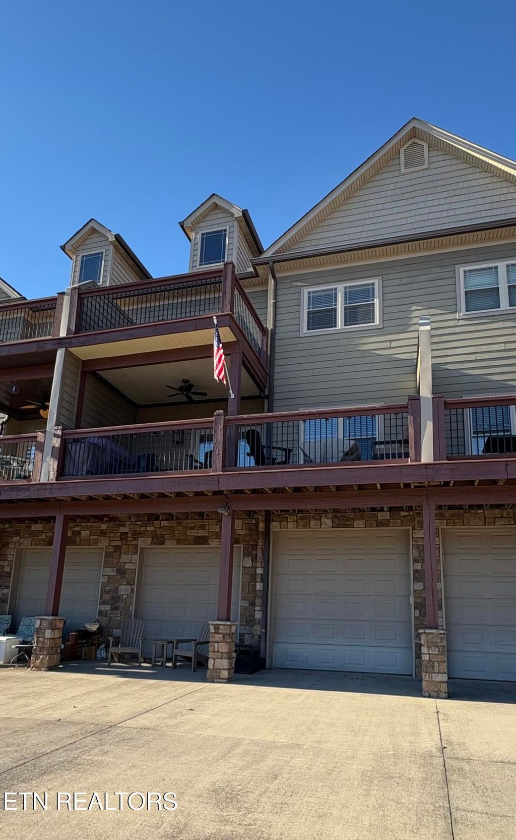 Photo of 160 Broadleaf Dr #300, Caryville, TN 37714 (MLS # 1320718)