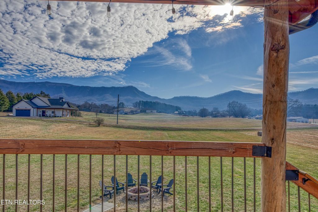 Photo of 4309 Newport Hwy, Dandridge, TN 37725 (MLS # 1324485)