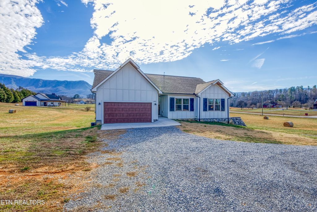 Photo of 4309 Newport Hwy, Dandridge, TN 37725 (MLS # 1324485)