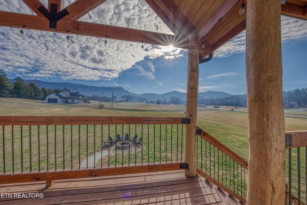 Photo of 4309 Newport Hwy, Dandridge, TN 37725 (MLS # 1324485)