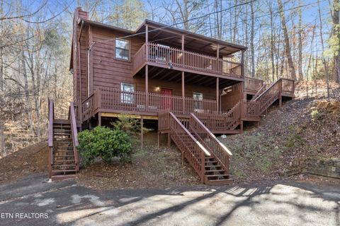Photo of 2777 Mountain View Circle, Sevierville, TN 37862 (MLS # 1328293)