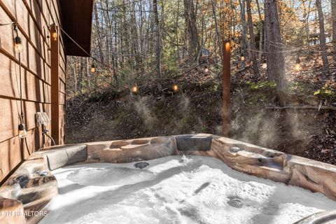 Tiny photo for 2777 Mountain View Circle, Sevierville, TN 37862 (MLS # 1328293)