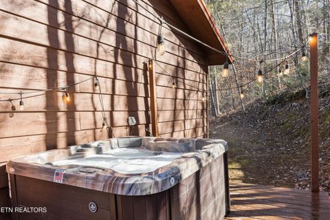 Tiny photo for 2777 Mountain View Circle, Sevierville, TN 37862 (MLS # 1328293)