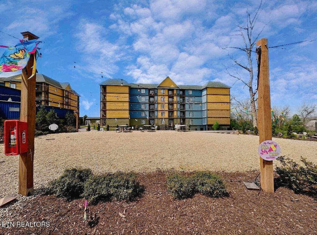 Photo of 225 Collier Drive #3503, Sevierville, TN 37862 (MLS # 1308818)