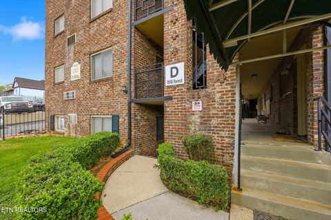 Tiny photo for 1510 Forest Ave #D101, Knoxville, TN 37916 (MLS # 1333811)