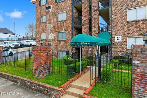 Tiny photo for 1510 Forest Ave #D101, Knoxville, TN 37916 (MLS # 1333811)