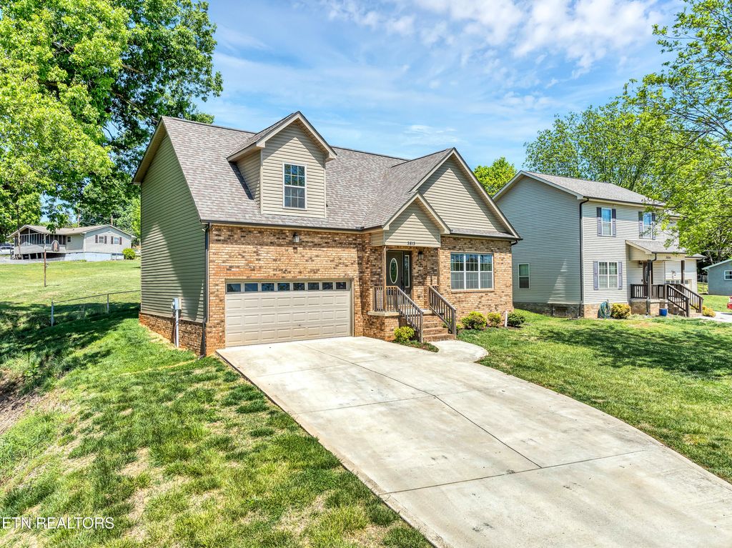 Photo of 3813 Morganton Rd, Maryville, TN 37801 (MLS # 1338065)