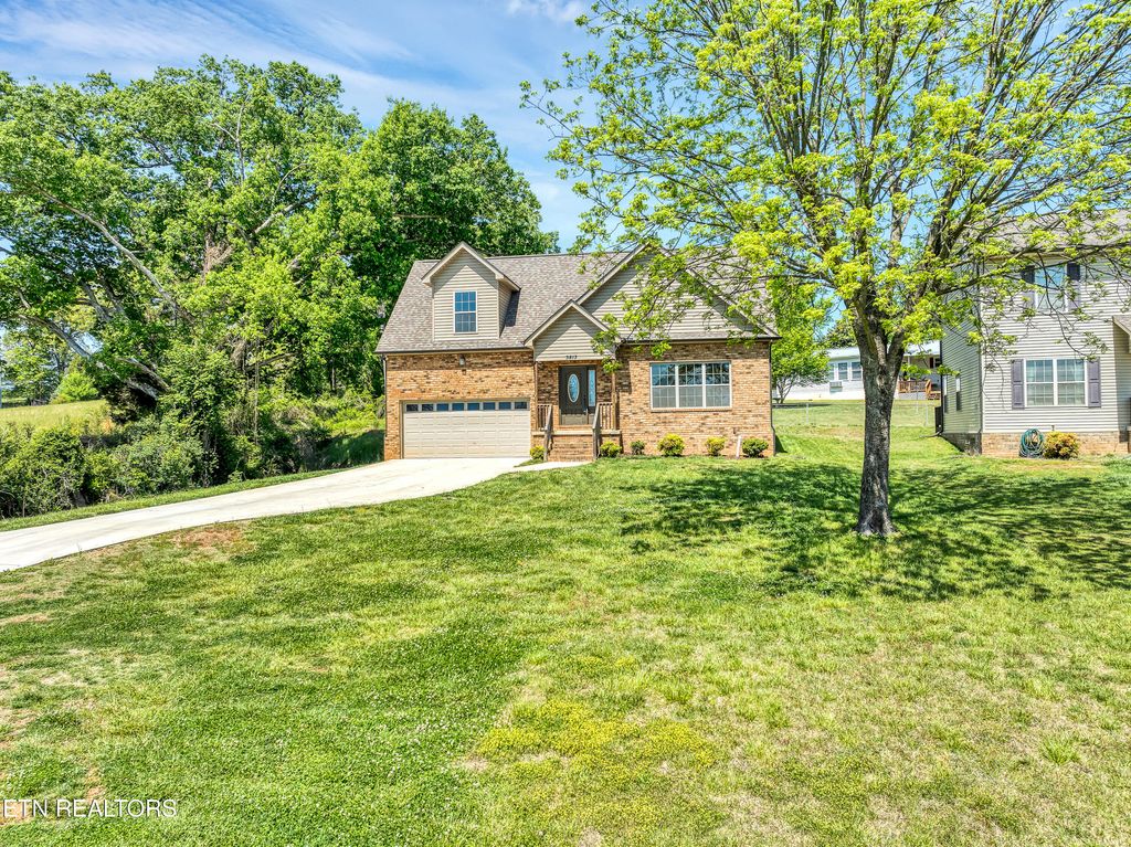 Photo of 3813 Morganton Rd, Maryville, TN 37801 (MLS # 1338065)