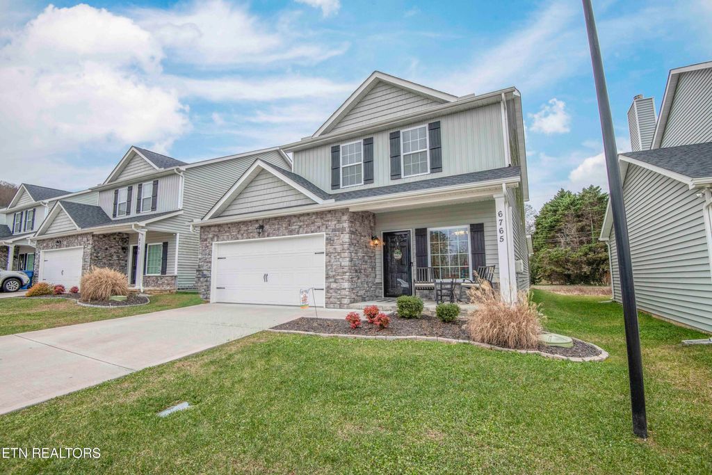 Photo of 6765 Padgett Hill Ln Lane, Knoxville, TN 37931 (MLS # 1328090)