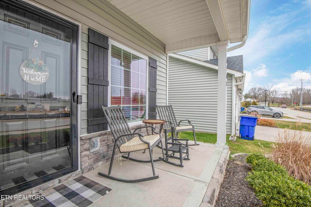 Photo of 6765 Padgett Hill Ln Lane, Knoxville, TN 37931 (MLS # 1328090)