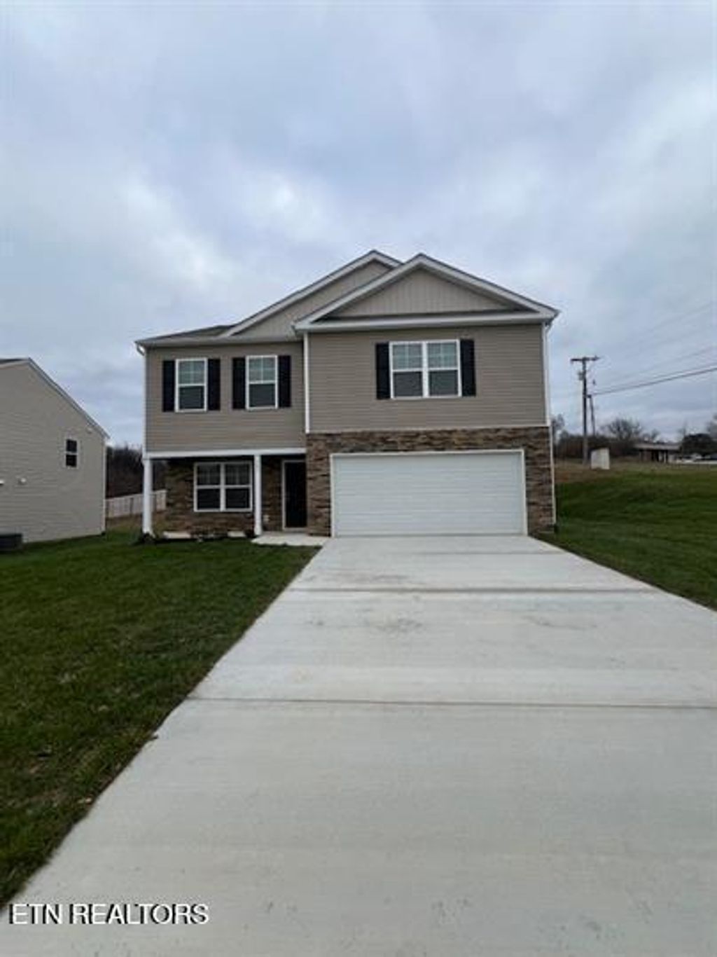 Photo of 305 Aspen Drive, Jefferson City, TN 37760 (MLS # 1321311)