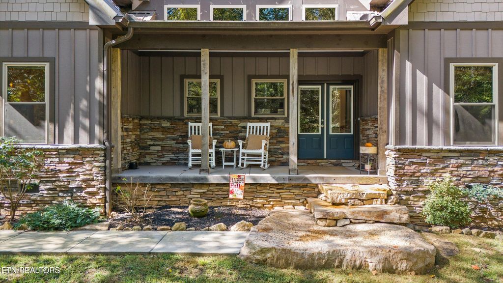 Photo of 218 Old Cove Rd, Walland, TN 37886 (MLS # 1279497)