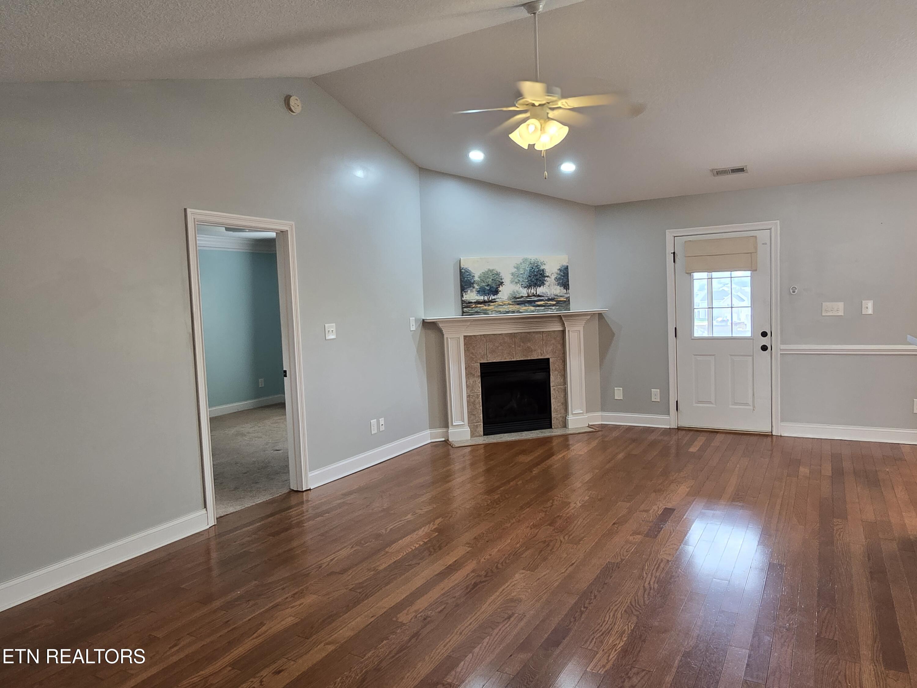 5914 Pebble Run Way