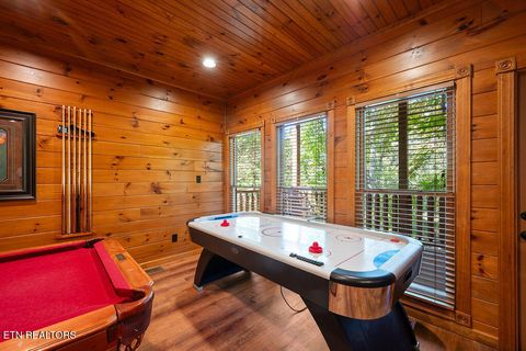 Tiny photo for 834 Great Smoky Way, Gatlinburg, TN 37738 (MLS # 1339480)
