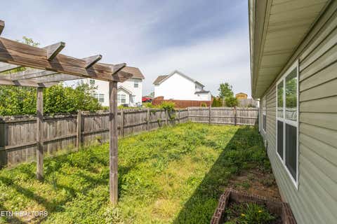 Tiny photo for 839 Wells Rd, Maryville, TN 37801 (MLS # 1349704)