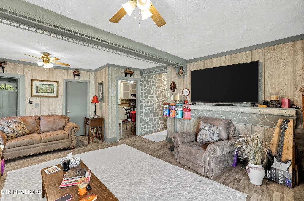 Photo of 19991 River Canyon Rd, Chattanooga, TN 37405 (MLS # 1359123)