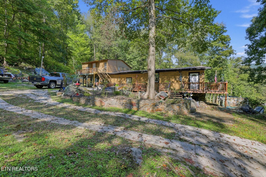 Photo of 19991 River Canyon Rd, Chattanooga, TN 37405 (MLS # 1359123)
