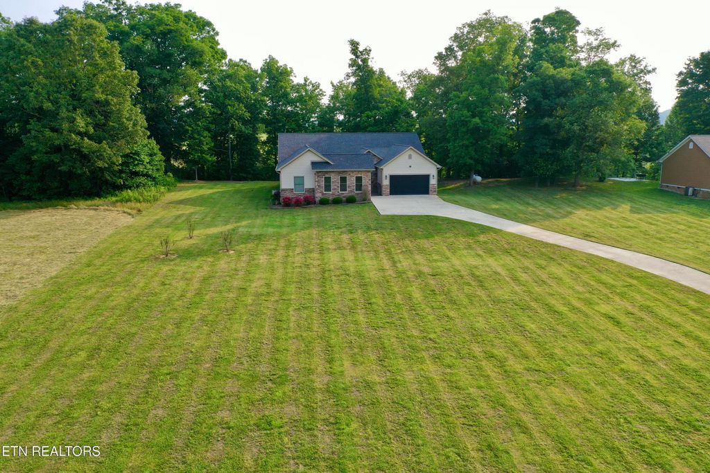 Photo of 2005 River Mist Circle, New Market, TN 37820 (MLS # 1331216)