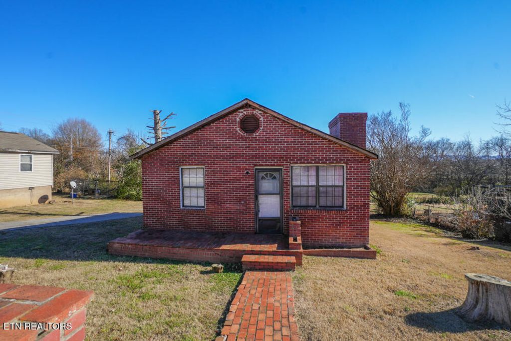 Photo of 225 W Stephenson St, Alcoa, TN 37701 (MLS # 1293212)