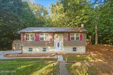 Tiny photo for 6901 Howard School Rd, Maryville, TN 37801 (MLS # 1355621)