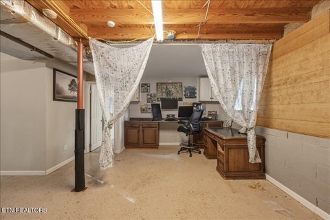 Tiny photo for 6901 Howard School Rd, Maryville, TN 37801 (MLS # 1355621)