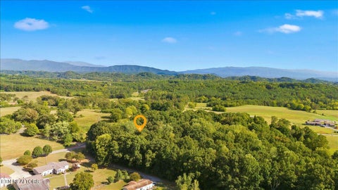 Tiny photo for 6901 Howard School Rd, Maryville, TN 37801 (MLS # 1355621)