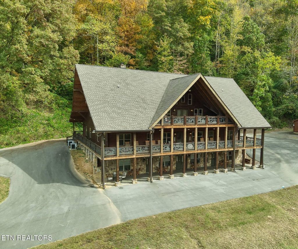 Photo of 173 Rafter Rd, Tellico Plains, TN 37385 (MLS # 1324201)