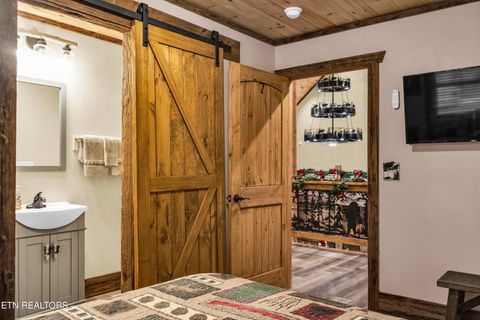 Tiny photo for 173 Rafter Rd, Tellico Plains, TN 37385 (MLS # 1324201)